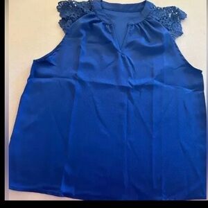 HUGE SALE! GORGEOUS ELECTRIC BLUE LARGE TOP NWT